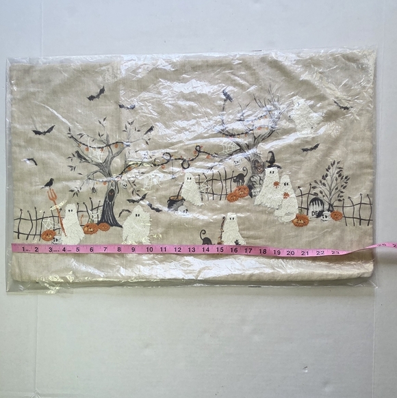 Pottery Barn Halloween - Picture 5 of 12